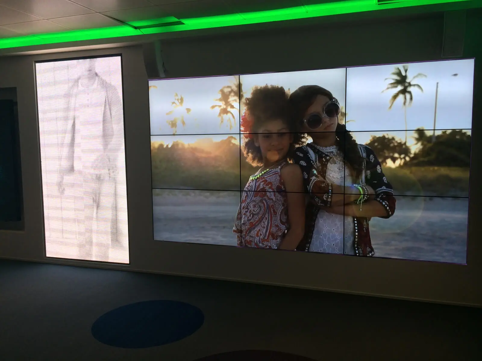 PEL UK Offices space with designer furniture and wall mounted digital screens 23
